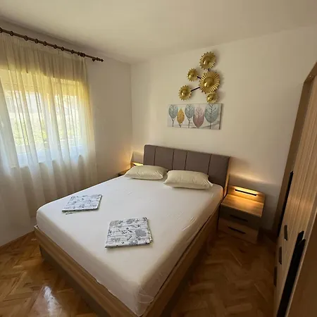 Apartmán 4-bedroom Lux With Amazing Scenery *