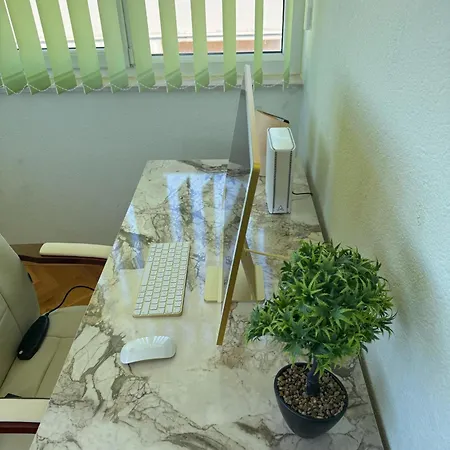 4-bedroom Lux With Amazing Scenery 아파트 트로기르