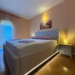 Apartment 4-bedroom Lux With Amazing Scenery Trogir