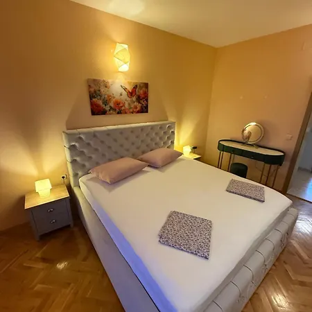 4-bedroom Lux With Amazing Scenery Appartement *