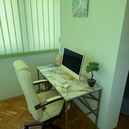 4-bedroom Lux With Amazing Scenery Apartment